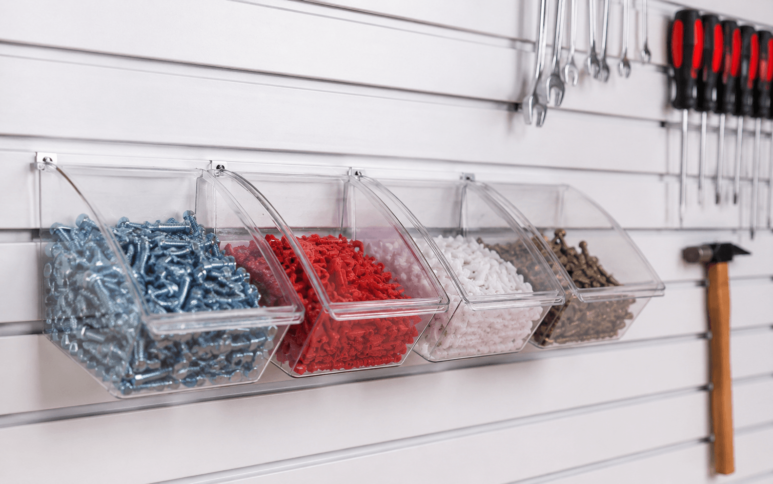 How to Choose the Right Storage Bin for Your Slatwall Display